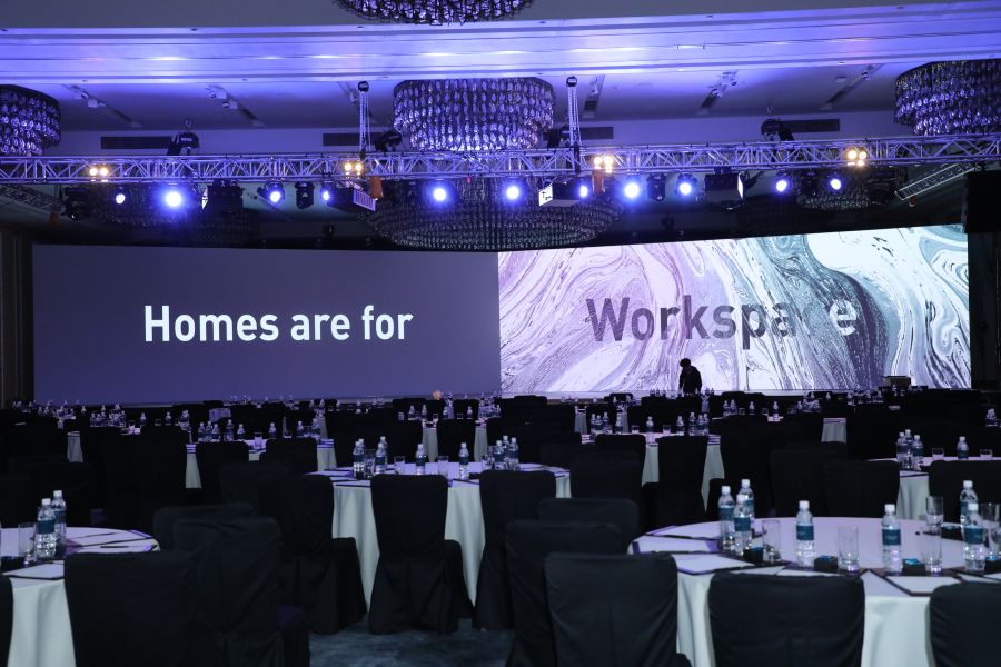 Big scale international conference execution